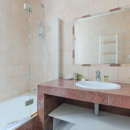 Very Spacious - 5br-10p - Champs-elysees Appartamento Parigi