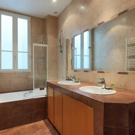 Very Spacious - 5br-10p - Champs-elysees * Parigi